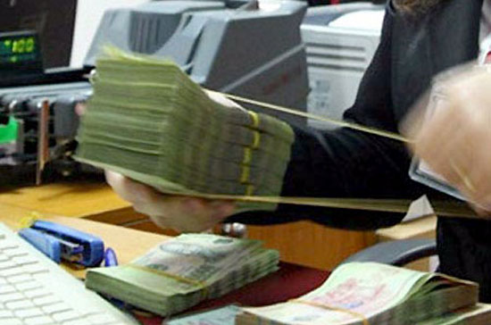 Phân nhóm là một phần trong kịch bản tái cấu trúc hệ thống ngân hàng mà nhà điều hành đang từng bước thực hiện.