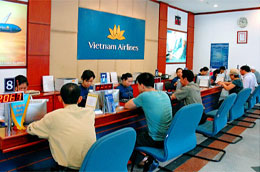 Có thể mua được vé với các mức giá khác nhau từ 950.000 VND (49 USD) đến 11.440.000 VND (599 USD) tùy theo hành trình.