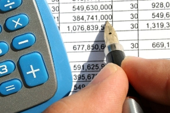 Ủy ban Chứng khoán Nhà nước xử phạt 4 công ty trên HNX vì đã chậm nộp báo cáo tài chính quý 4/2009.