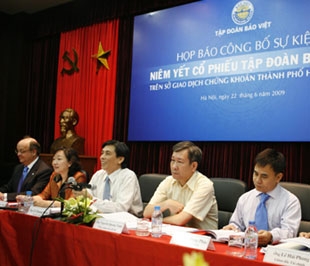 “Chúng tôi thấy rằng đó là mức giá phù hợp, vừa là giá trị nội tại của doanh nghiệp hiện nay cũng như tính tới các yếu tố thị trường hiện nay” - ông Lê Quang Bình, Chủ tịch Hội đồng Quản trị Tập đoàn Bảo Việt.