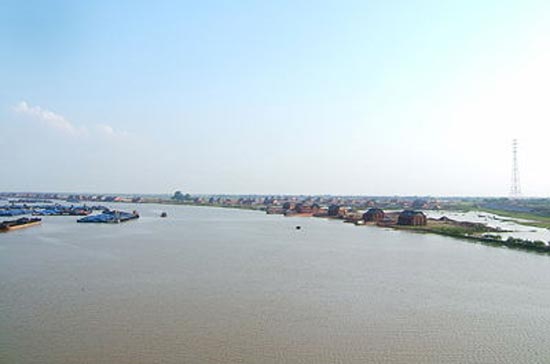 Sông Lục Đầu Giang (Chí Linh, Hải Dương).