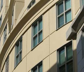 Dự báo tổng lượng cung văn phòng mới của Hà Nội từ nay đến năm 2010 sẽ vào khoảng 400.000 m2 và con số này của Tp.HCM là 800.000 m2 - Ảnh: VT.