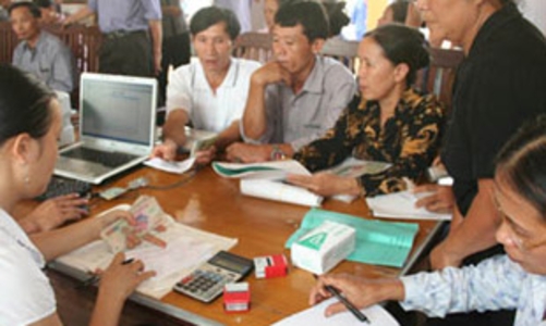 Nông dân vay vốn hỗ trợ: Muốn vay vốn mới, phải trả nợ cũ!