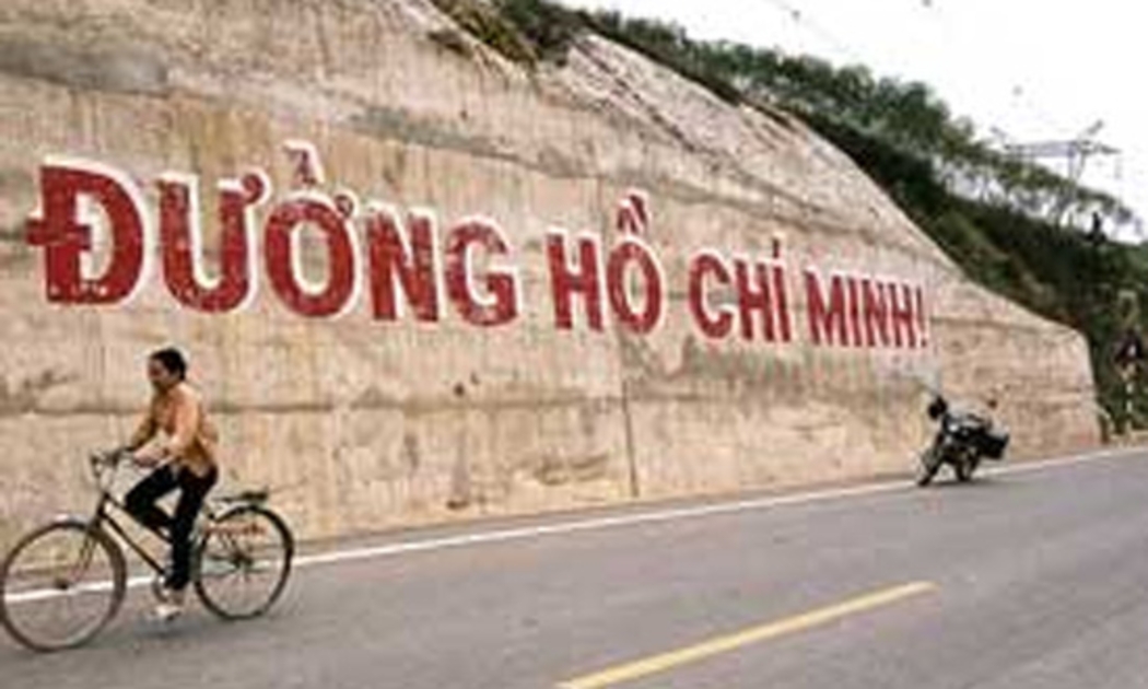 Với chiều dài 3.167 km, đường Hồ Chí Minh là tuyến đường bộ dài nhất Việt Nam. 