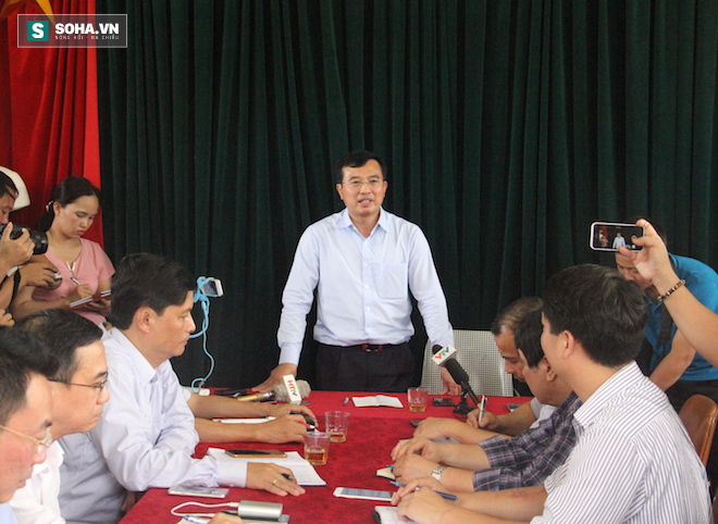 Thứ trưởng Bộ Công Thương Hoàng Quốc Vượng chủ trì buổi kiểm tra, làm việc tại nhà máy thủy điện Hố Hô, Hương Khê, Hà Tĩnh ngày 18/10.<br>