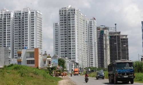 Vốn cho bất động sản: Rót tiếp hay dừng?