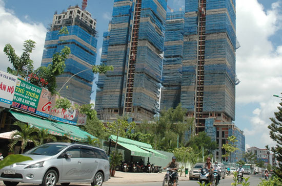 Bất động sản Tp.HCM đang chững lại ở nhiều phân khúc cao cấp