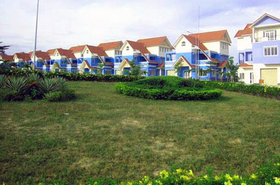 Hiện vẫn còn nhiều ý kiến trái chiều về việc tận thu các khoản tài chính từ đất đai.