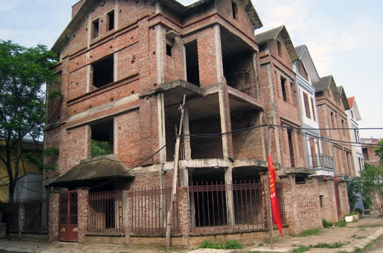 Với hai phương pháp đánh thuế chuyển nhượng bất động sản từng được cho là dễ nảy sinh tiêu cực - Ảnh: Từ Nguyên.