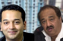 Hai cha con Rakesh Wadhawan (bên phải) và Sarang.