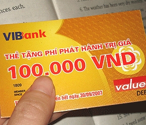 VIB Bank áp dụng một số ưu đãi trong phát hành thẻ.