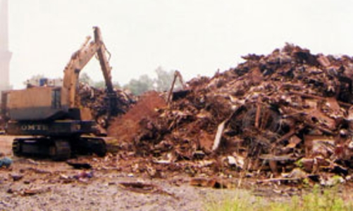 Nhập khẩu thép phế “tắc” vì luật?