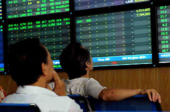 10 công ty chứng khoán có thị phần môi giới lớn nhất chiếm 51,59% thị phần tại sàn HOSE và 44,34% thị phần tại HNX trong quý 1/2011.