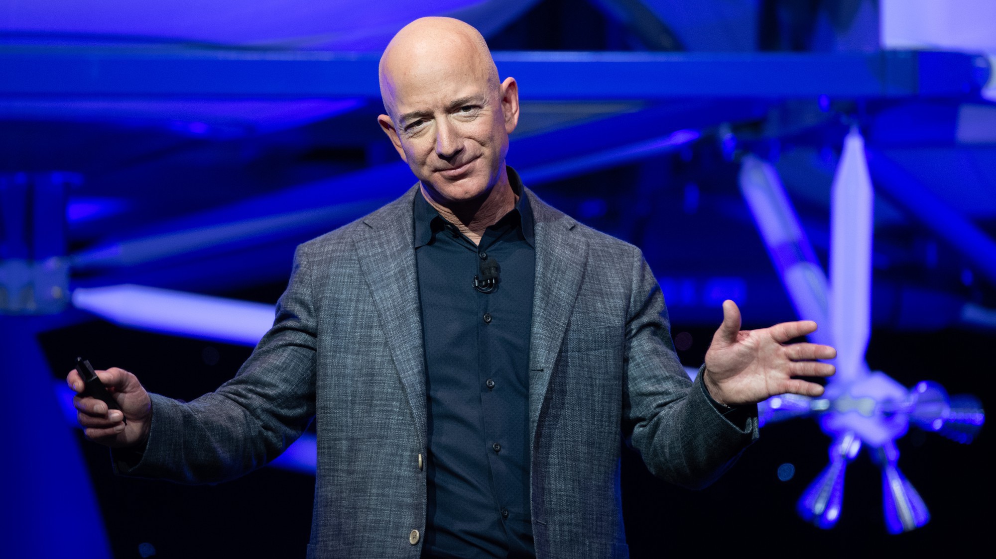 Jeff Bezos, người sáng lập, CEO của Amazon - Ảnh: AFP.