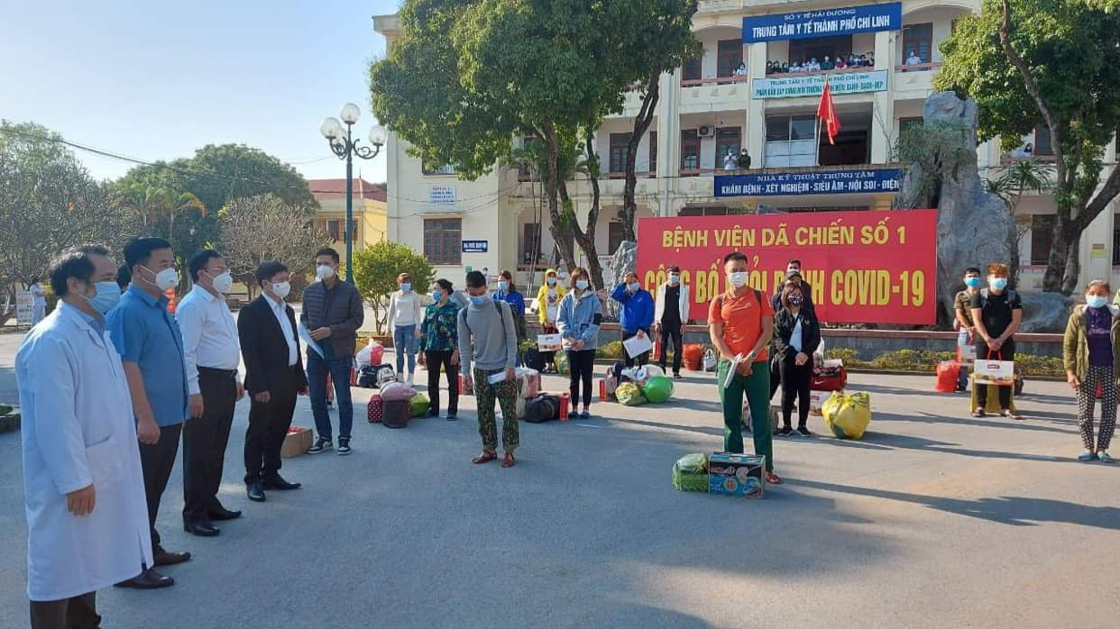 Các bệnh nhân khỏi Covid- 19 có kết quả xét nghiệm 3 lần âm tính với virus SARS-CoV-2. Ảnh - Bộ Y tế. 