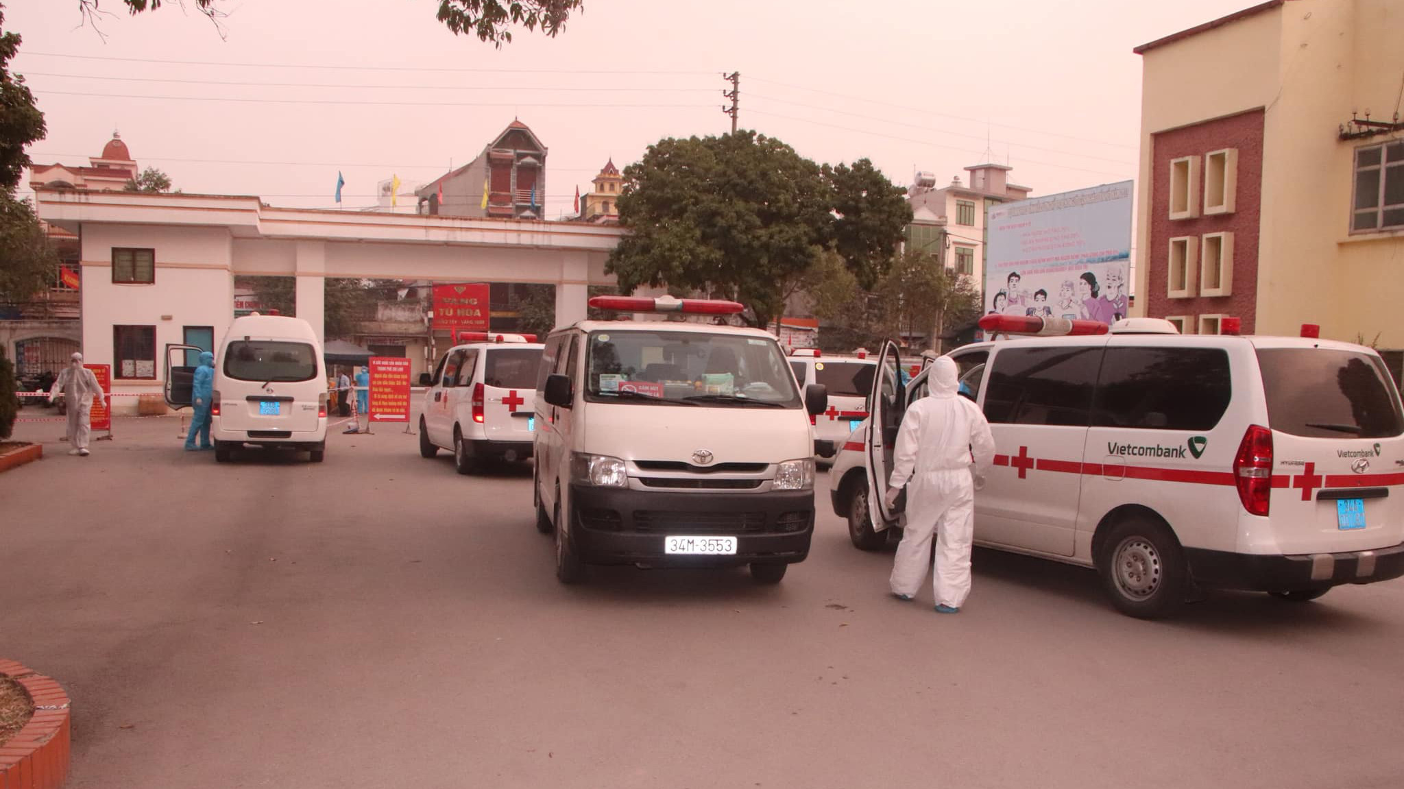 Bệnh viện dã chiến số 1 đặt tại Trung tâm Y tế Tp Chí Linh. Ảnh - Bộ Y tế. 