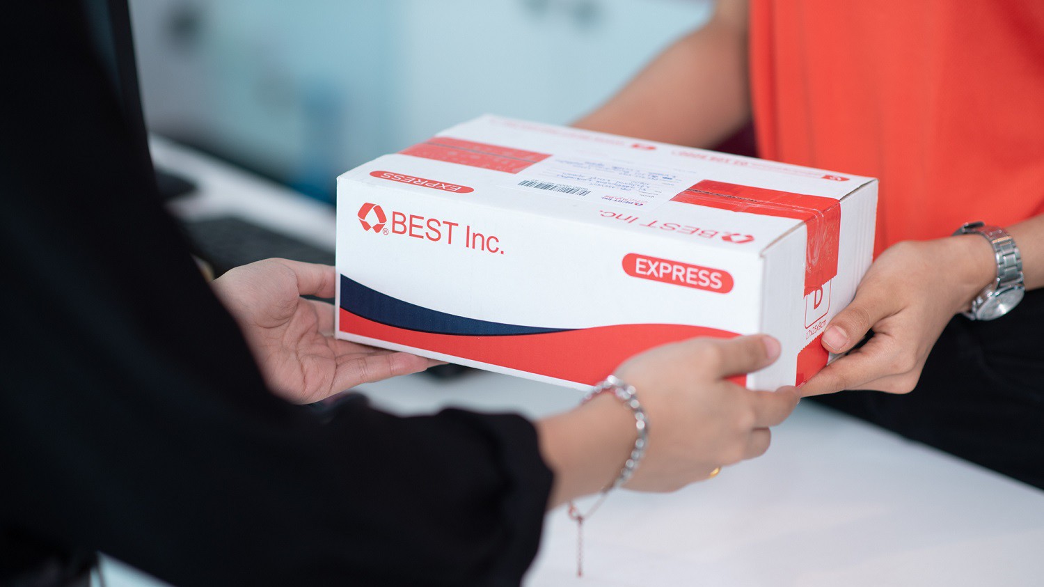 BEST gia nhập vào thị trường Việt Nam với dịch vụ chuyển phát nhanh với mạng lưới toàn quốc đã đánh dấu bước tiến đáng kể của công ty trong việc mở rộng kinh doanh tại khu vực Đông Nam Á.