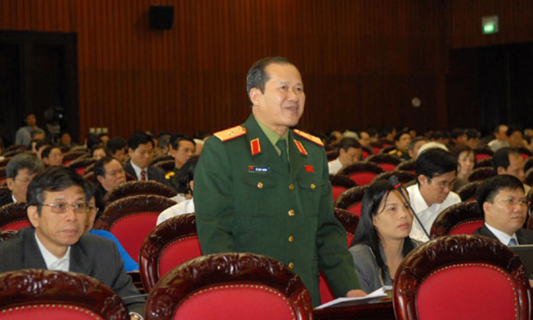 Những ý kiến về Vinashin liên tục xuất hiện tại nghị trường.