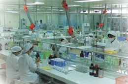  Theo DHG, trong năm cả năm 2009, công ty ước thực hiện được 1.600 tỷ đồng doanh thu, lợi nhuận sau thuế ước đạt 285 tỷ đồng và EPS ước đạt 14.000 đồng/cổ phiếu.