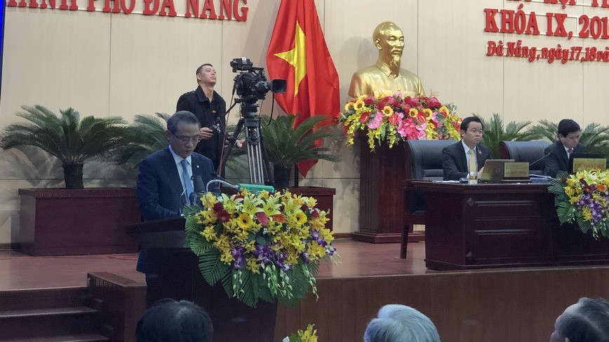 Bí thư Thành uỷ Đà Nẵng Trương Quang Nghĩa phát biểu tại phiên khai mạc kỳ họp thứ 9 của Hội đồng nhân dân thành phố .