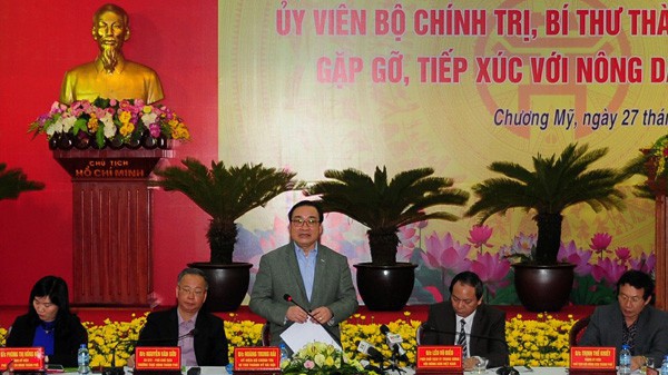 Bí thư Thành ủy Hoàng Trung Hải phát biểu tại buổi tiếp xúc.