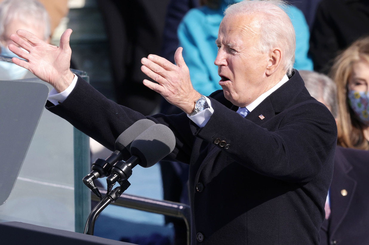 Ông Biden đeo chiếc Rolex Datejust tại lễ nhậm chức ngày 20/1 - Ảnh: AP
