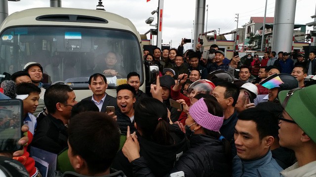 UBND tỉnh Quảng Ninh đã có văn bản yêu cầu Giám đốc Công an tỉnh chỉ đạo lực lượng chức năng khẩn trương điều tra các hành vi cố tình gây rối, cản trở giao thông, gây mất an ninh trật tự tại trạm thu giá, xử lý nghiêm các trường hợp vi phạm.