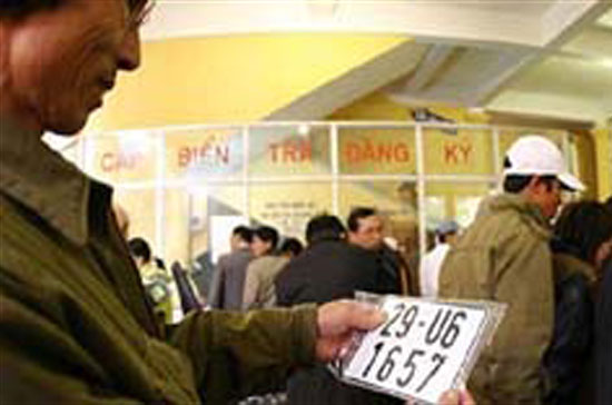 Biển xe 4 số sẽ được thay bằng biển 5 số - Ảnh: An Khánh