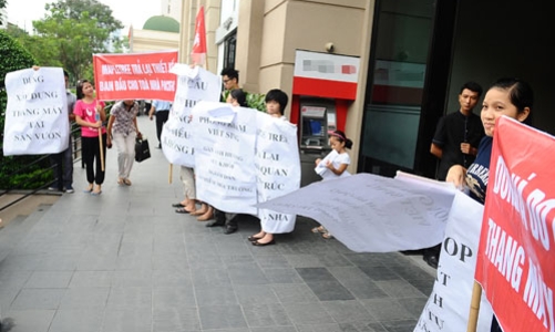 Chung cư cao cấp hàng đầu Hà Nội phải tạm dừng cải tạo