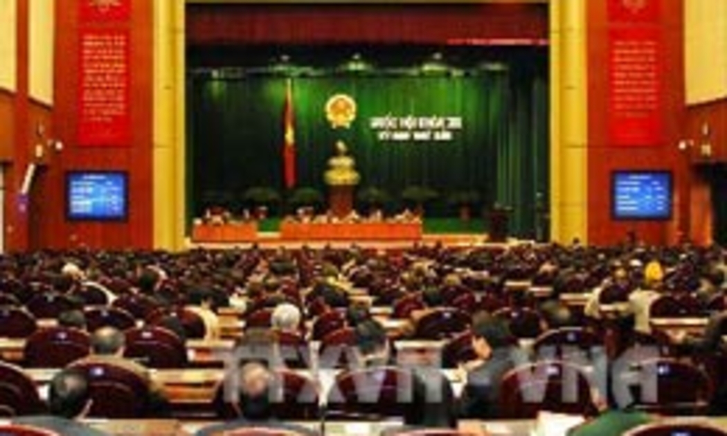 Quốc hội biểu quyết thông qua dự án Luật Viễn thông.