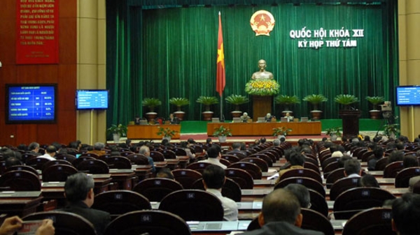 Cư trú tại Việt Nam mới được dự tuyển viên chức