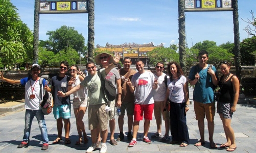 A Travel Mate - Người bạn đồng hành tin cậy