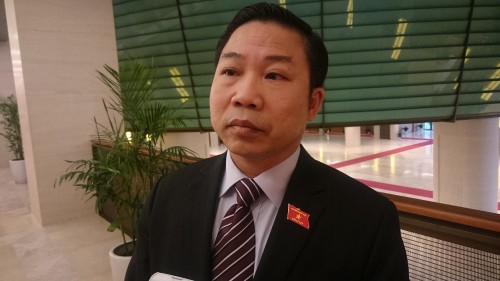 Uỷ viên Thường trực Uỷ ban Về các vấn đề xã hội, đại biểu Quốc hội Lưu Bình Nhưỡng.