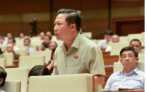 Đại biểu Lưu Bình Nhưỡng (Bến Tre).<br>