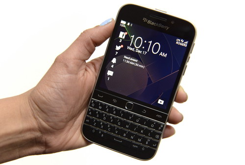 Trong quý vừa qua, BlackBerry chỉ bán được 800 nghìn điện thoại thông minh, mức doanh số thấp nhất từ năm 2007 - Ảnh: Financial Post. 