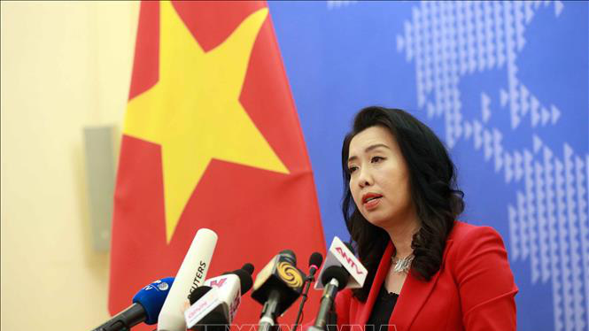 Người phát ngôn Bộ Ngoại Giao Lê Thị Thu Hằng trong họp báo chiều 21/11 - Ảnh: TTXVN.