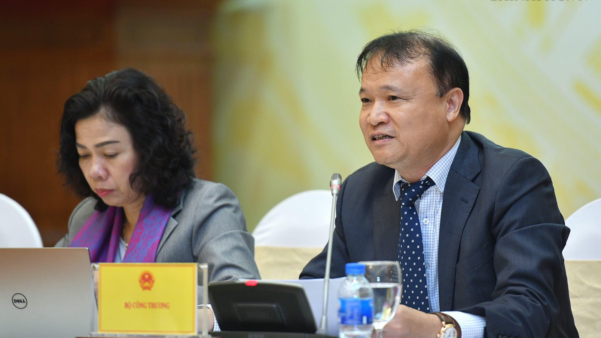 Thứ trưởng Bộ Công Thương Đỗ Thắng Hải cho biết, việc xây dựng kịch bản giá điện năm 2019 thì sẽ thực hiện theo kế hoạch cung cấp điện năm 2019 do Bộ Công Thương ban hành.