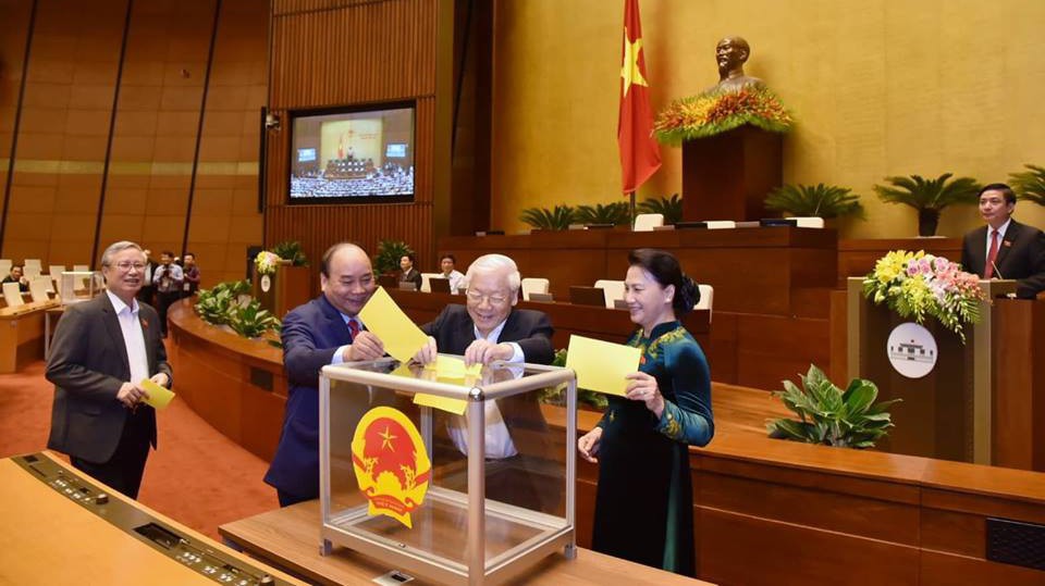 Quốc hội  bỏ phiếu bầu Tổng bí thư Nguyễn Phú Trọng giữ chức vụ Chủ tịch nước - Ảnh: Quang Phúc 