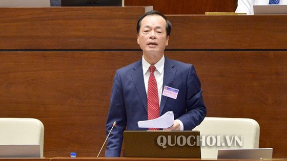 Bộ trưởng Bộ Xây dựng Phạm Hồng Hà trong một phiên họp của Quốc hội.