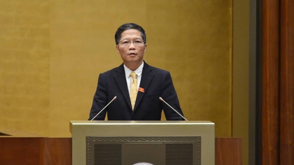 Chất vấn Bộ trưởng Công Thương về cài cắm