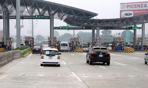 Đi từ Bắc vào Nam hết gần 5 triệu tiền phí BOT 