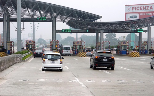 Một trạm BOT trên quốc lộ 1A.