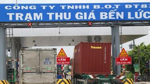 Việc chuyền từ thu phí sang thu giá khiến dư luận  băn khoăn 