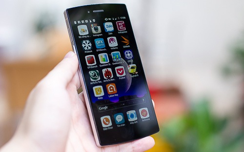 Chiếc điện thoại Bphone đầu tiên của Bkav.