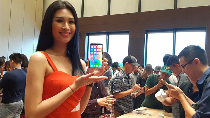 Với lần ra mắt này, Bkav trình làng hai phiên bản Bphone là Bphone 3 và Bphone 3 Pro.