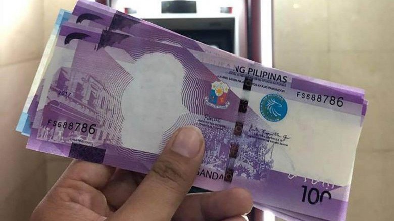 Đồng 100 Peso bị thiếu mặt cựu Tổng thống Manuel Roxas và sai tên nước - Ảnh: Facebook.