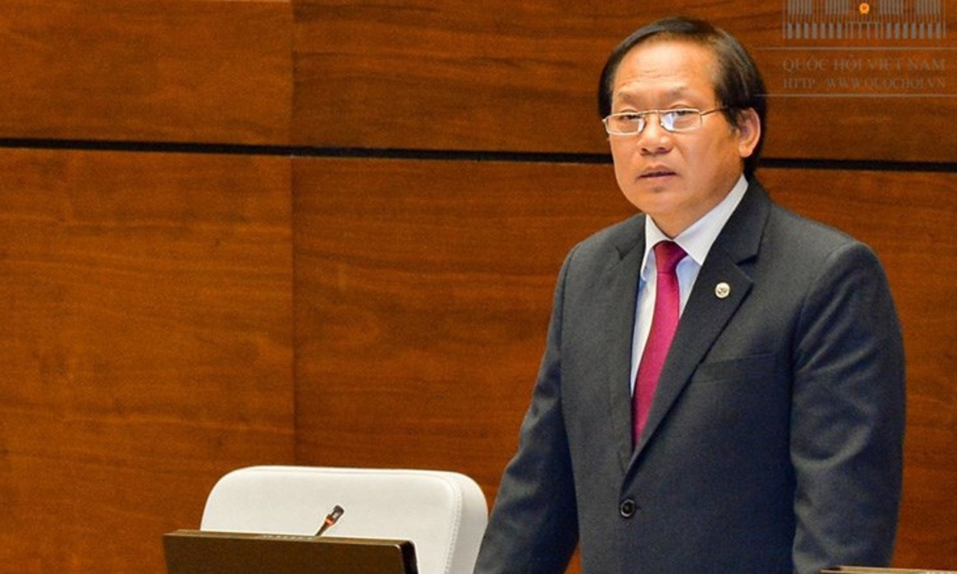Bộ trưởng Bộ Thông tin và truyền thông Trương Minh Tuấn trả lời chất vấn.