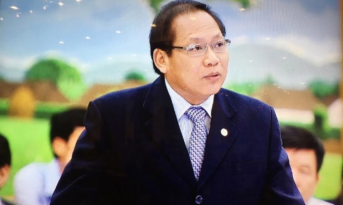 Xã hội đang bị 