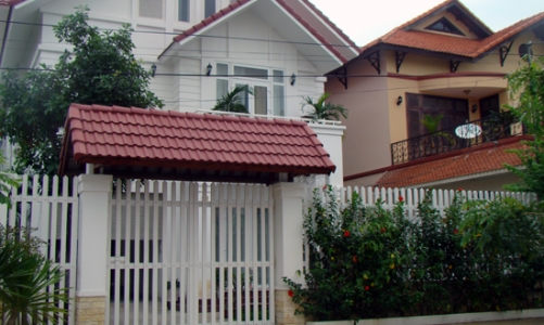 Buôn đất ở tỉnh cũng “mắc cạn” như thường