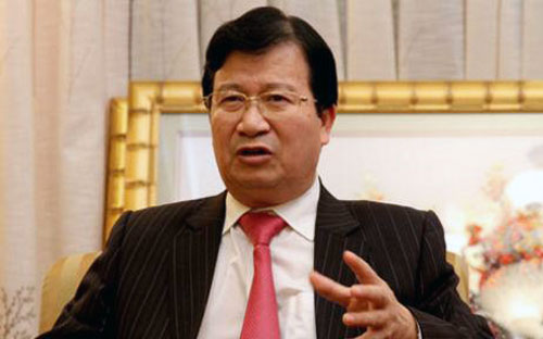  Bộ trưởng Trịnh Đình Dũng: "Hiện nay khách hàng không chịu nộp thêm tiền, còn nhà đầu tư thì không có vốn, không vay được ngân hàng nên không thể làm tiếp dự án".